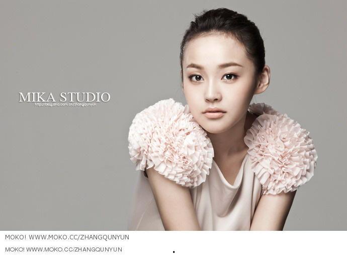 演员张佳宁个人资料,多才多艺的影视新星，演艺事业璀璨历程